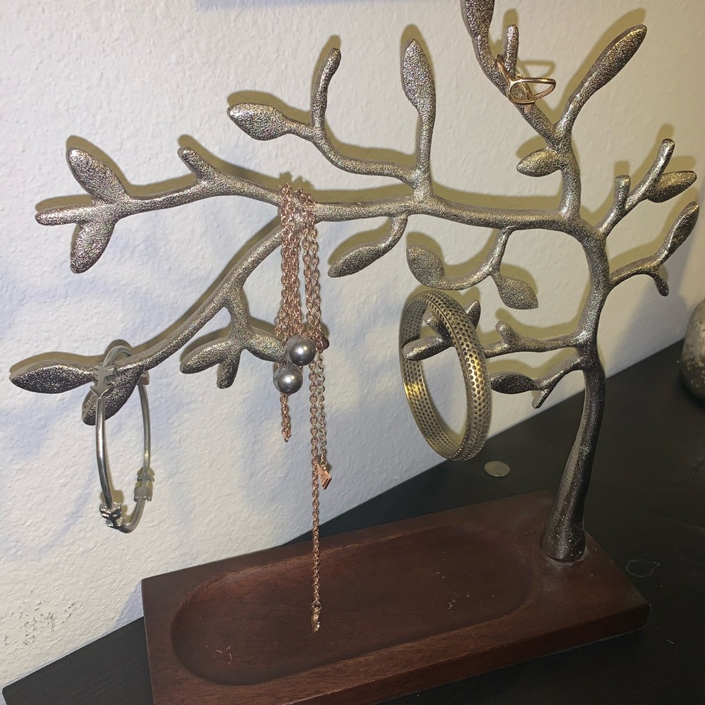 Jewelry tree stand